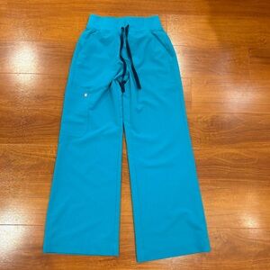 Caribbean Blue Figs Scrubs